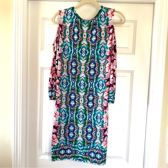 Nicole by Nicole Miller Cold Shoulder Sheath Dress - Size Medium - EUC - Picture 9 of 9